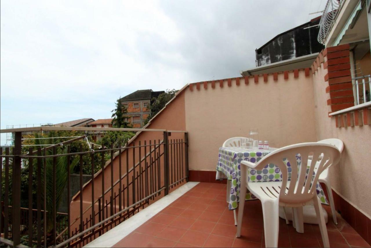 Casa Rocca D'Api Villa Zafferana Etnea Exterior foto